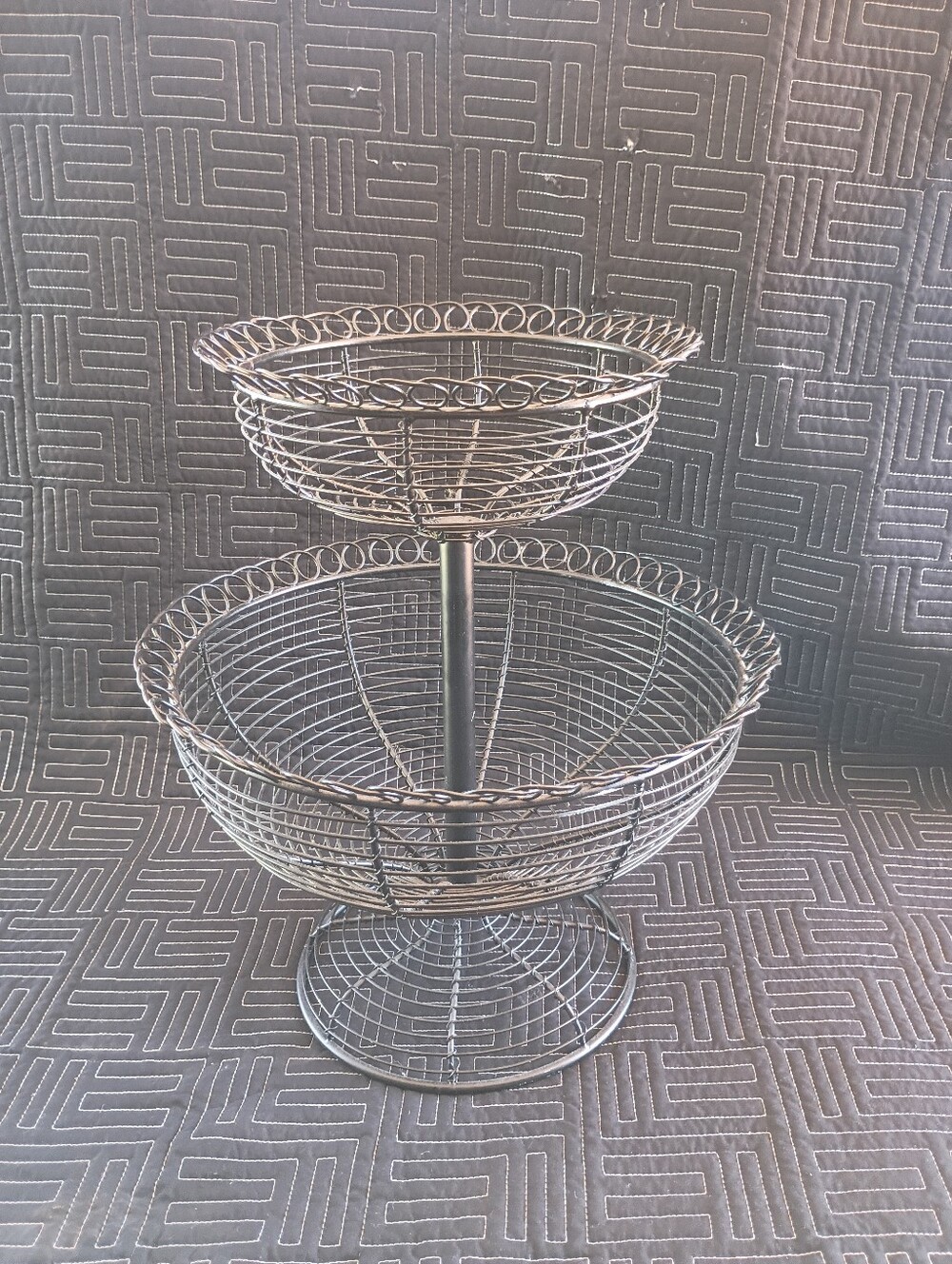 Two-Tier Metal Wire Fruit Bowl - Black